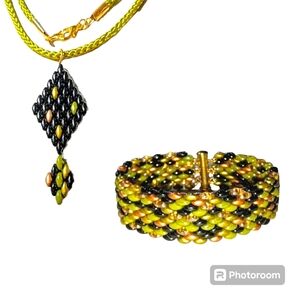 HANDMADE olive green, black, & gold dragon scale beaded bracelet & necklace set